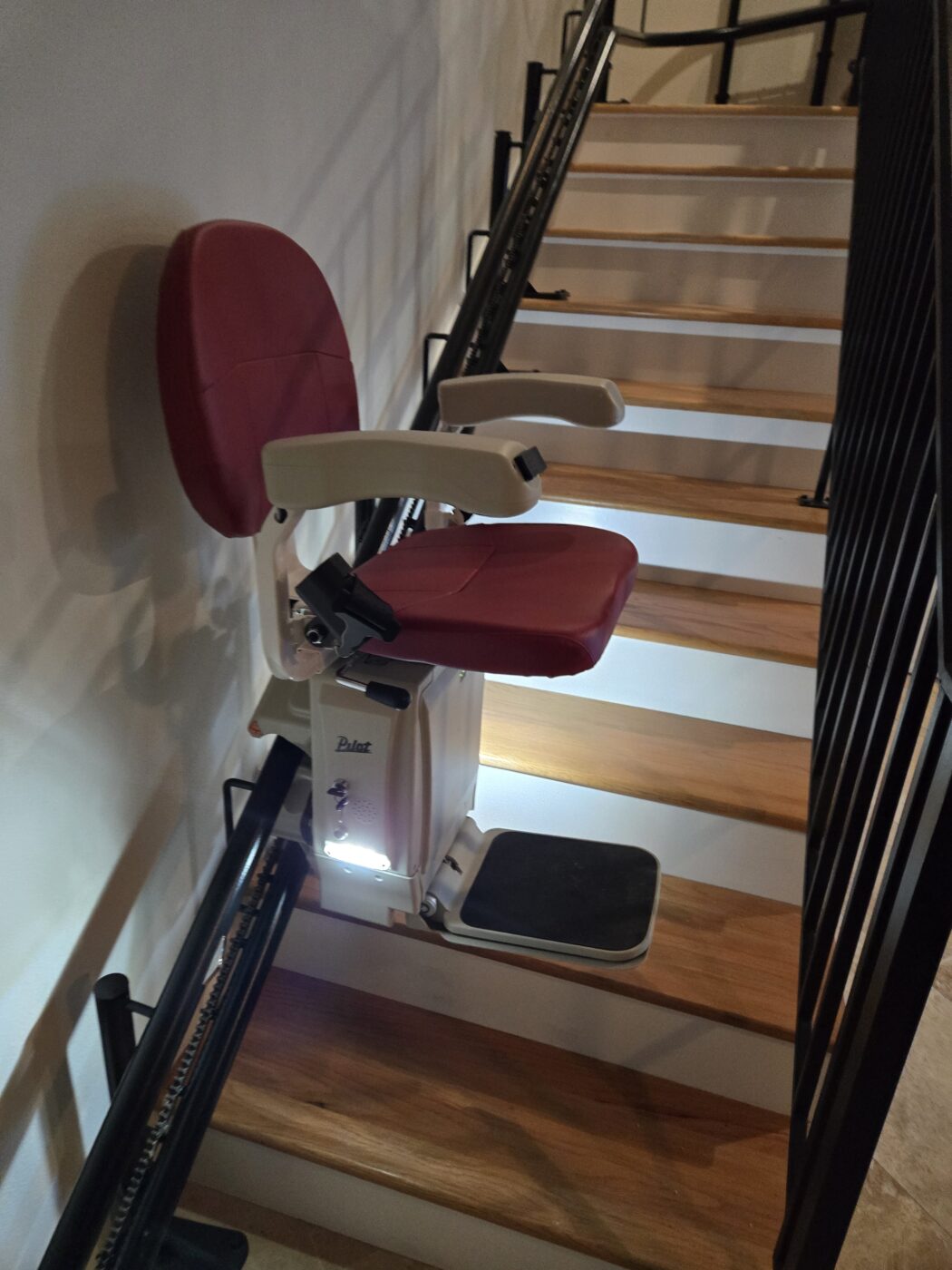 The Pilot Navigator E604 Curved Stairlift